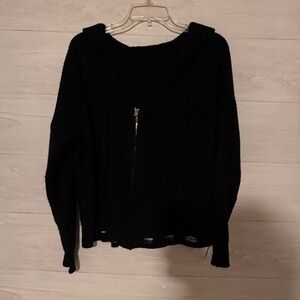 Source Unknown Black Sweater